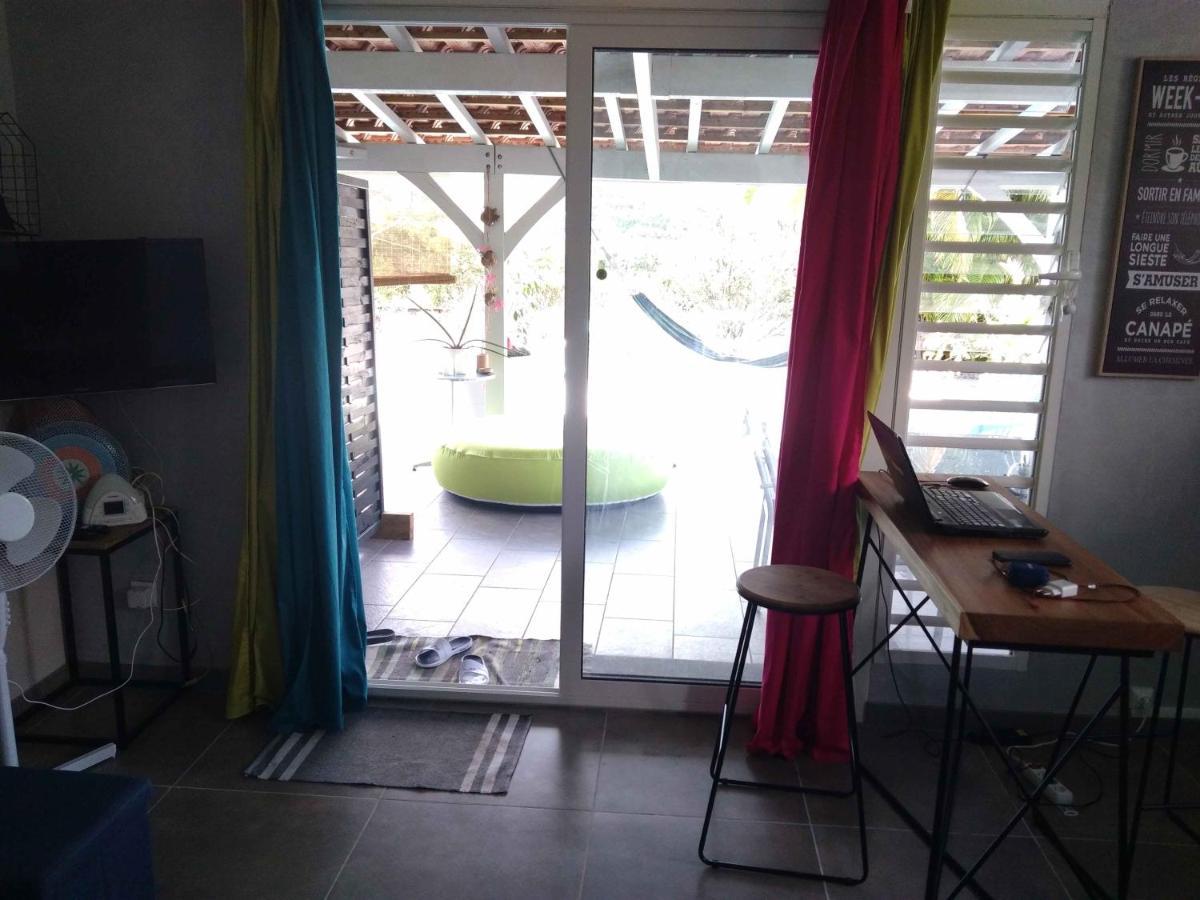 Grand T2 Tout Confort , Emplacement Ideal Riviere-Salee Exterior foto
