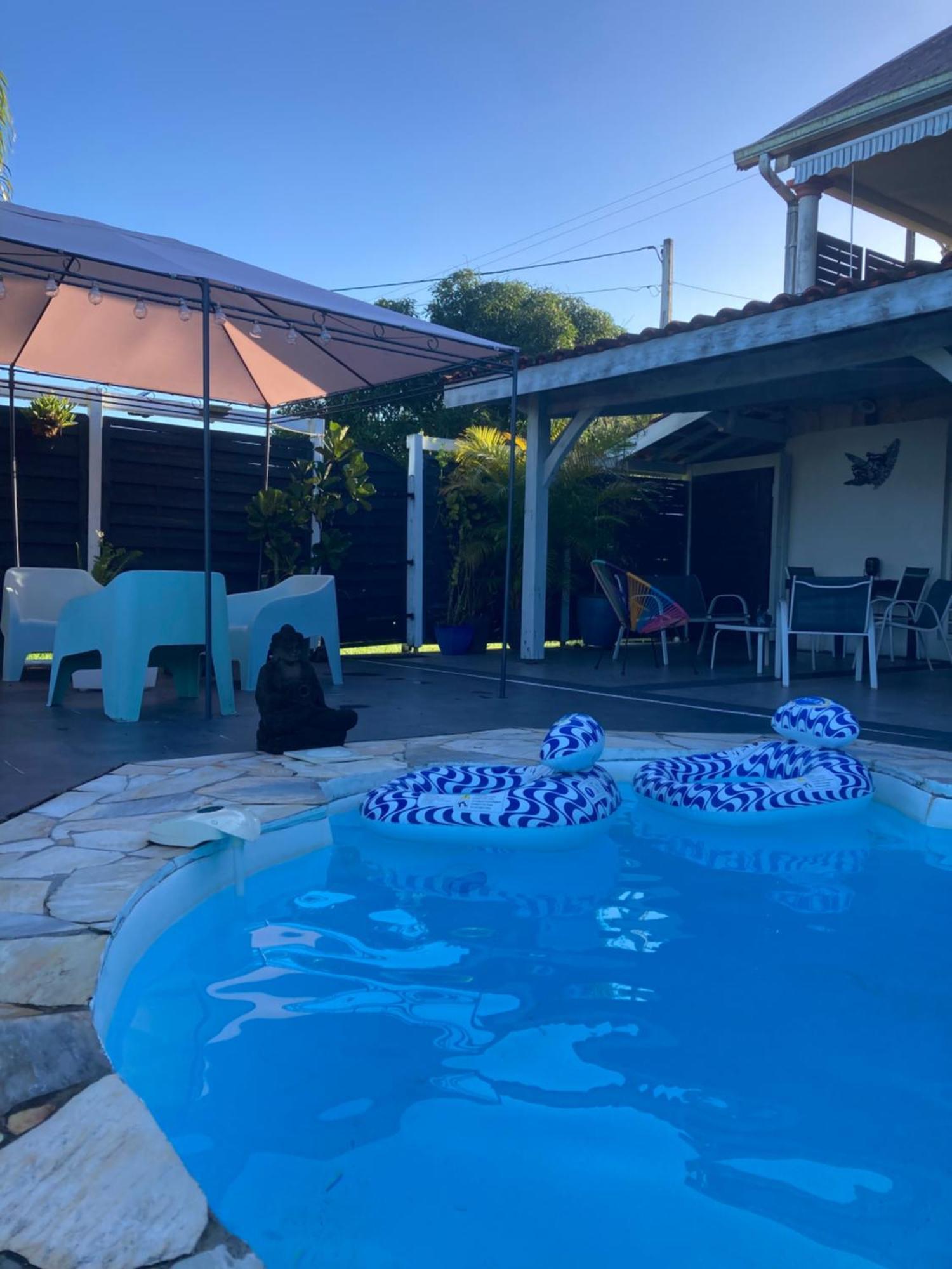 Grand T2 Tout Confort , Emplacement Ideal Riviere-Salee Exterior foto